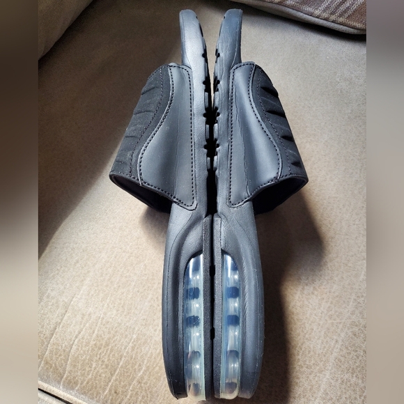 Nike Air Max Camden Slide BQ4626-003 In Black Size Mens 11 - Picture 6 of 9